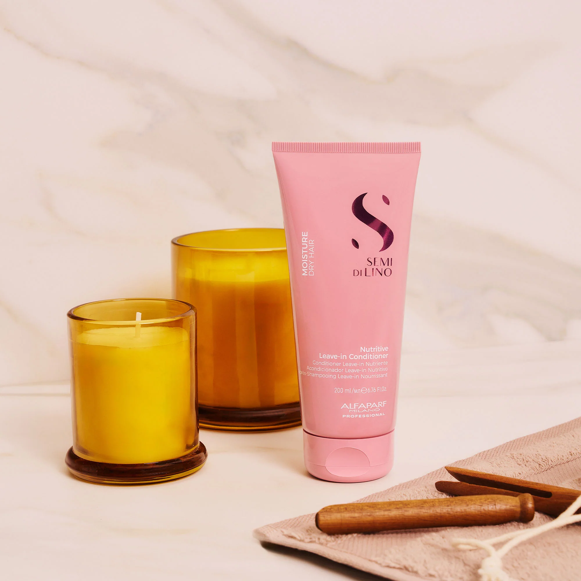 Moisture Nutritive Leave-in Conditioner - Image 3